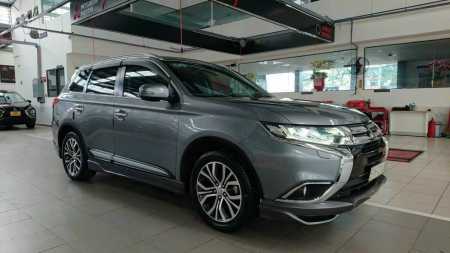 Outlander 2.0L CVT Prenium Lắp ráp VN Năm SX 2019. Biển số TP. Odo: 38.000km. Màu: Xám. Pháp lý, cá nhân, ký bán