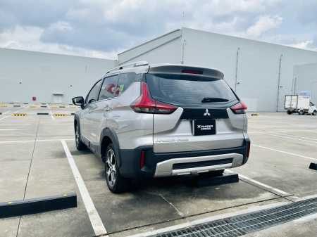 Mitsubishi Xpander AT Cross 1.5L 2022 - Nhập Indo. Màu Bạc. Odo: 12.000km. Biển Tp.HCM